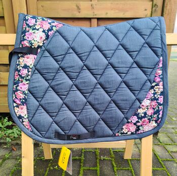 Neue VS Schabracke Flower, HKM Flower Style, Chanty, Dressage Pads, Gladbeck