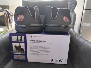 NEU! Equine Fusion Active Joggingshoe, Equine Fusion Active Jogging Shoe, Vanessa, Dla koni, Maishofen