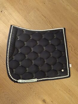 Neu: PS of Sweden Dressur-Schabracke Size: Full PS of Sweden Dressur-Schabracke 