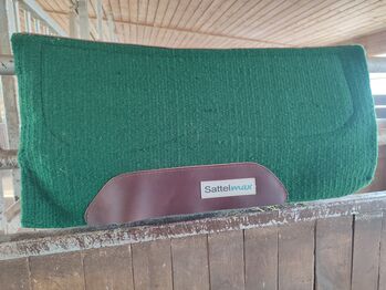 Neues Sattelmax Blanketpad in grün, Sattelmax Blanketpad, L.M., Westernowo podkładki pod siodło, Harburg