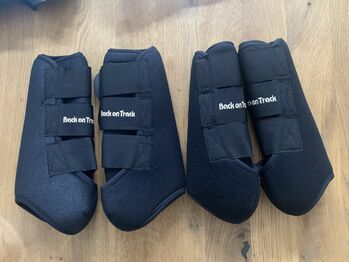 Neue Back on Track Welltex Dressur Arbeitsgamaschen Set vorne und hinten Gr.M, Back on Track Back on Track Welltex Arbeitsgamschen , Melanie, Tendon Boots, Dortmund 