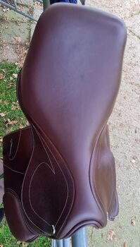Neu vss springsattel  braun 18 Zoll sattel springpferd HKM Canyon
