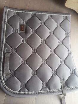 Neues Equestrian Stockholm Champagner Set in DL Full