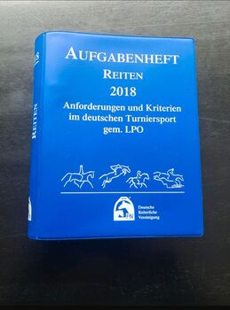 Aufgabenheft Reiten 2018, Susanna Scheuermeyer, Books, München