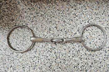 Wassertrense doppelt gebrochen 13,5 cm Edelstahl, Katja, Wędzidła, St. Georgen