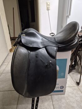 Verkaufe alten Nomad dressursattel Nomad