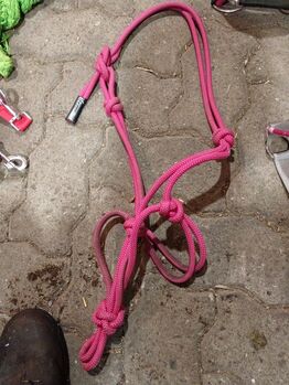 Verschieden Halfter in Größe Pony, Tamara, Halters, Wischhafen