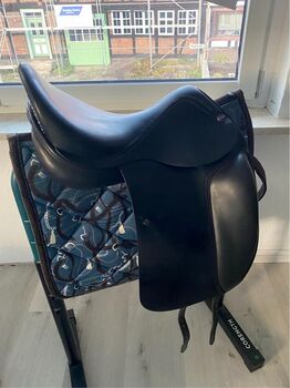 Im Auftrag  Dressursattel Euroriding, Euroriding  Matrix 2, Franci, Dressage Saddle, Schladen