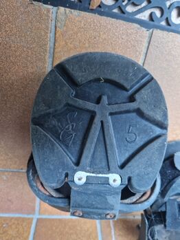 Je ein Paar Hufschuhe swissgaloppers SG5L und SG6L SwissGaloppers