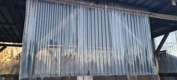 Offenstall zum Abbau zu verkaufen