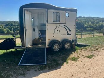 Pferdeanhänger Cheval Liberte Doppelter Anhänger mit doppelter Sattelkammer
