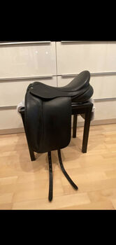 Parelli Fluidity Dressage 17,5 Zoll Superwide, Parelli NHS Fluidity Dressage, Lisa, Dressursattel, Ellmau