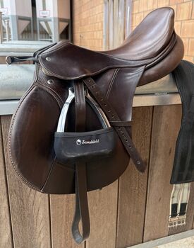 Passier Comet 3 in 16,5 Zoll, Passier Comet 3, Sophia Frank, Jumping Saddle, Kassel