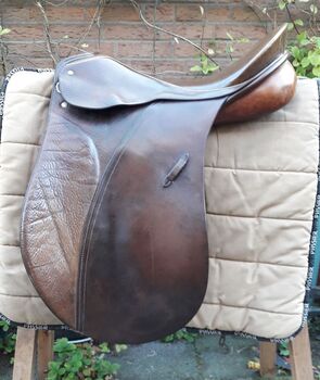 Passier Dressursattel PSL braun 17/31, Passier & Sohn PSL , Reitartikelbörse (Reitartikelbörse - Onlineshop für Wanderreiter), Dressage Saddle, Grevenbroich