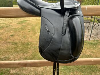 Passier Grand Prix Special (GPS) dressage saddle 17 inch Passier Grand Prix Special