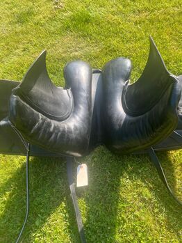 Paul Fielder Dressage Saddle, Paul Fielder, cindy, Dressursattel, Dorchester