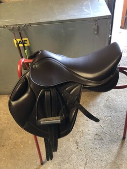 PE Monoflap Saddle, Premier Equine, Stevie Hoe, Jumping Saddle, Blackwood 