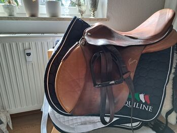 Pessoa Springsattel CWD, Equiline, Pessoa, Nadine, Jumping Saddle, Aue