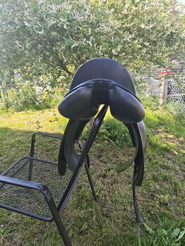 Peter Menet Dressursattel 17,5 Zoll Sattel Equinomic Peter Menet 