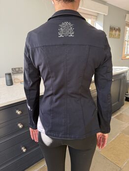 Piker size 8 show jacket Pikeur
