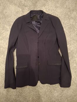 Pikeur Jacket in navy, Pikeur, Hannah Collet, Show Apparel, Trier