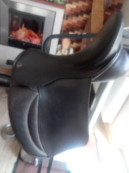 Kiefer Sattel  Fryso, Fryso,  Profile Made in England 18 Zoll,  Nr.4 fit, Susanne Bruder, Other Saddle, VS-Schwenningen