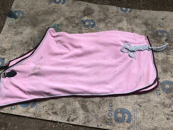 Pink show fleece 4ft6, Kayleigh, Horse Blankets, Sheets & Coolers, Southampton