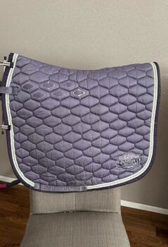 Eskadron Classic Sports glossy lavender Schabracke in DL, Eskadron  Glossy emblem Schabracke , Sarah Süss, Czapraki, Linz