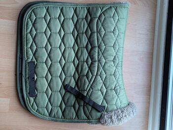 Mattes Schabracke Gr. L Dressur khaki Mattes