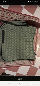 Matteslammfellschabracke mit Korrekturtaschen, Mattes , Cantrup-Knoop, Czapraki, Helmerkamp 
