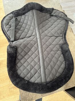 Sattelpad Kunstlammfell Felix Bühler