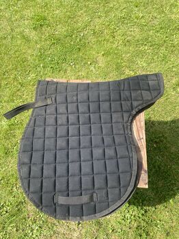 Satteldecke Schwarz Full, Maria - Sophie Schmidt, Czapraki, Garbsen