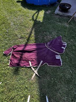 Regendecke 145/200g, AMIGO, Jessi, Derki dla konia, Berwangen