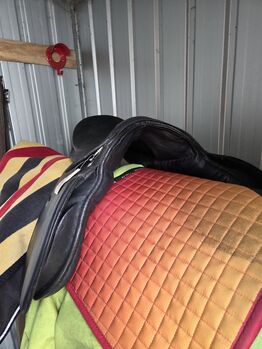 Pony saddle. 16 inch