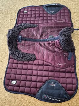 Dressurschabracke Premier Equine mit Antirutsch und Merinowolle Premier Equine 