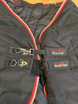 Premier Equine Stable Buster Heavyweight Stable Rug – Black/Red Premier Equine