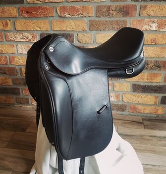 Prestige D1 Dressursattel, Prestige  D1, K. Lorenz, Dressage Saddle, Wölpinghausen