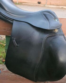 Prestige D1. Sattel. 18/33, Prestige D1, Beate, Dressage Saddle, Pettstadt