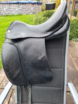 Prestige Dressursattel 17", Prestige  Dressursattel , Corina Binder , Dressage Saddle, Sulz am Neckar