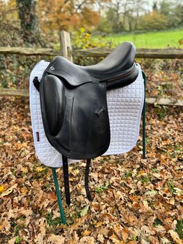 Prestige Dressage saddle, prestige  d-k2, Mrs Kelly Page, Other Saddle, Four elms, edenbridge