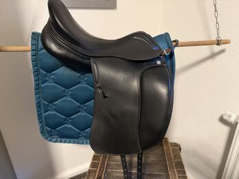Prestige Emilio Dressur dubl. Leder, Prestige Emilio, Jessi, Dressage Saddle, Lübeck 
