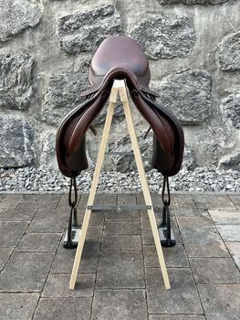 Prestige Golden Star saddle – 17" / 32 Prestige Golden star
