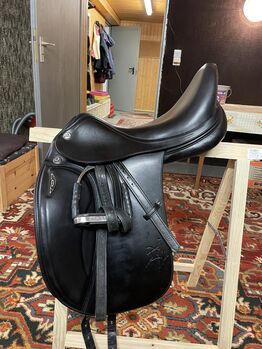 Prestige Helen Dressursattel Gr. 17/33, Prestige Helen x-Technology, Lena Klein-Ridder, Dressage Saddle, Raesfeld