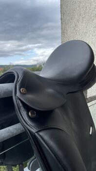 Prestige Hippos Dressage KW30 18“ Dressursattel, Prestige Hippos Dressage, Esther, Dressage Saddle, Mainz