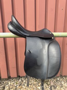 Prestige hippos dressage Dressursattel 18/32 Prestige  Hippos dressage 