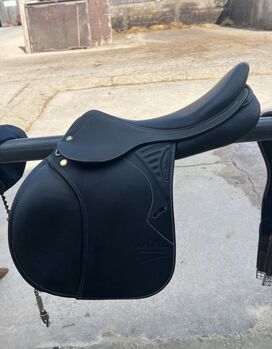 Springsattel Prestige, Prestige Prestige Versailles, Janaina Zimbres, Jumping Saddle, Florstadt 