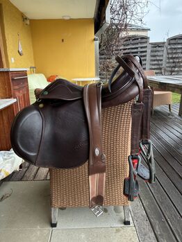 Prestige Joy Jumper Springsattel in Tabacco/ Braun + Freejump Steigbügel mit Riemen, Prestige  Joy Jumper, magdalena, Jumping Saddle, Ramsau am Dachstein