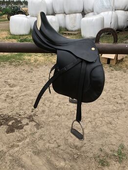 Prestige Springsattel günstig zu verkaufen, Prestige, Janna, Jumping Saddle, Brieselang