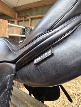 Prestige Melody K CPS, Dressursattel, 17", Kammerweite 33 Prestige Melody K CPS