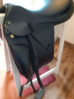 Prestige Milano 17" 33iger Kammer, Prestige Milano, PF, Dressage Saddle, Willingen (Upland)